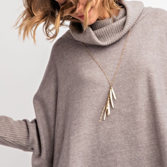 Last 1‼️ Turtle Neck Top - Picture 3 of 4